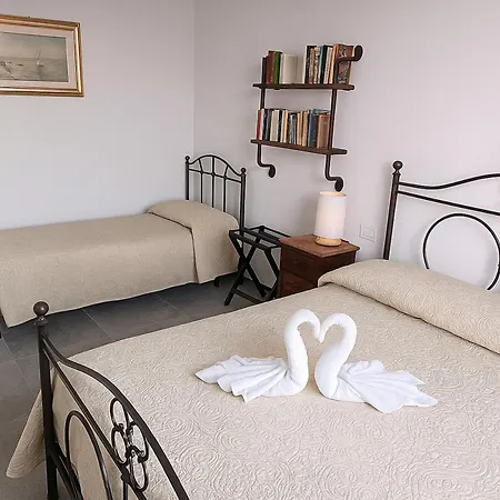 Casa Di Aonio Paleario * Colle di Val d'Elsa